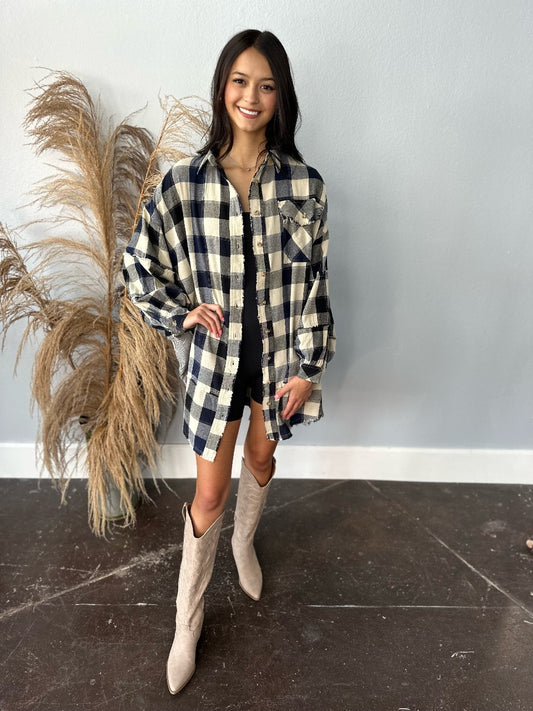 ULTIMATE NAVY PLAID BUTTON UP
