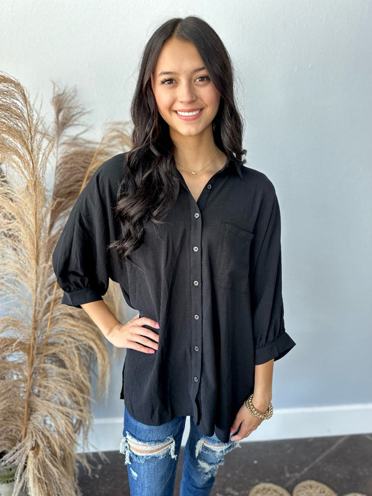 BLACK OVERSIZED 3/4 SLEEVE BUTTON UP TOP