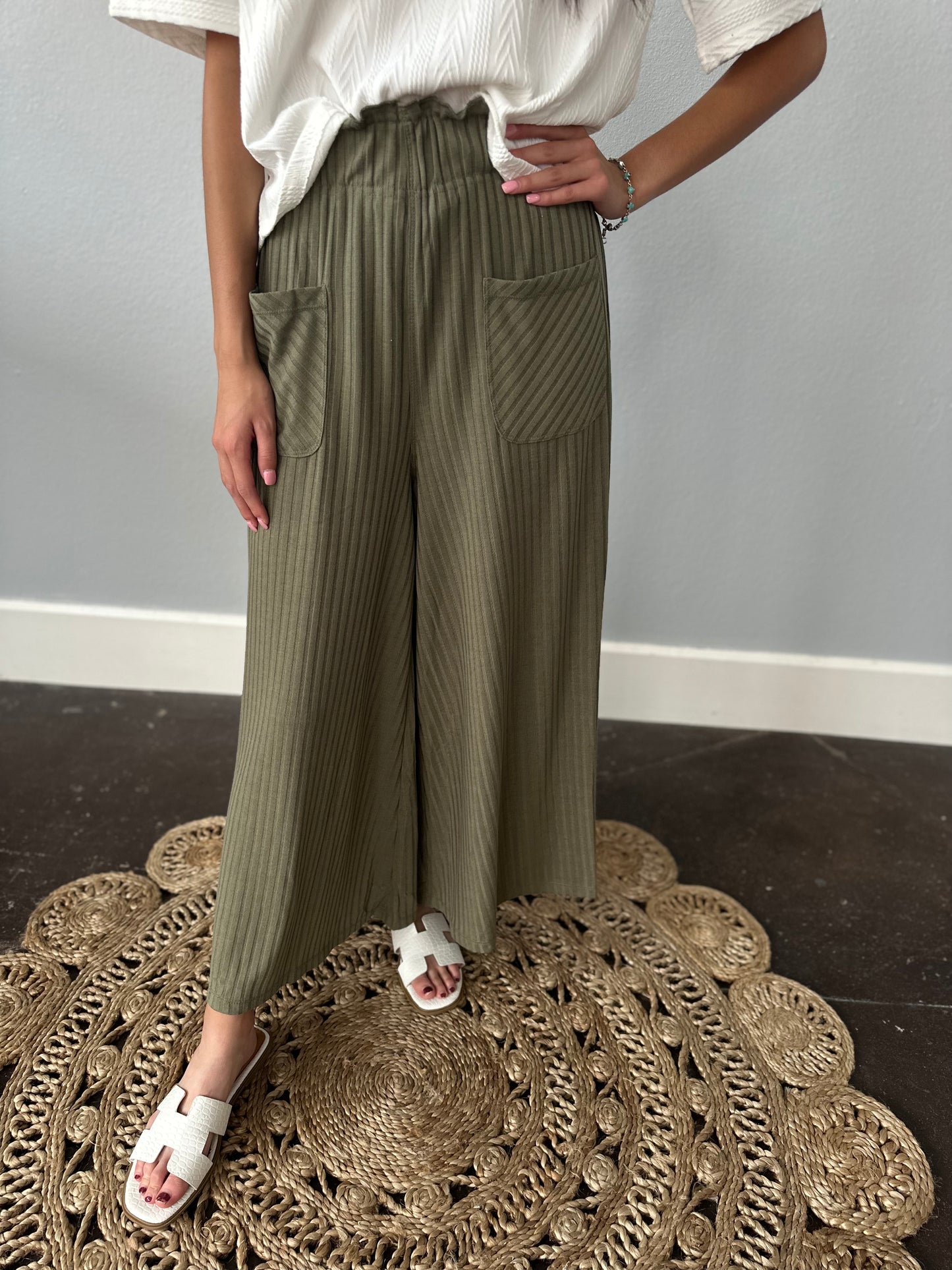 FLOWY RIBBED PALAZZO PANTS OLIVE