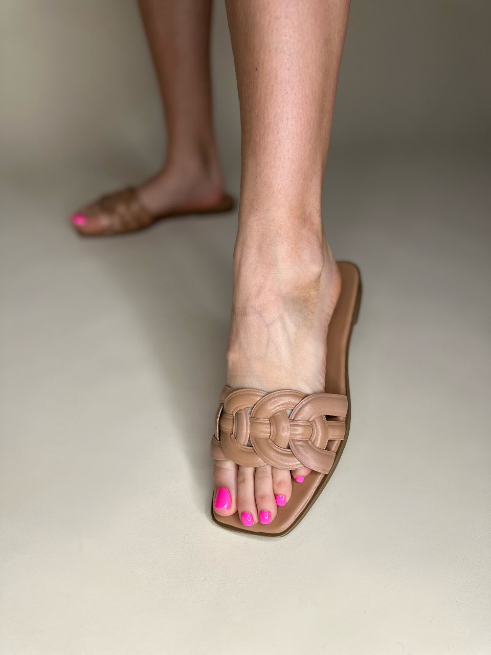 YOUR EVERYDAY NUDE SANDAL