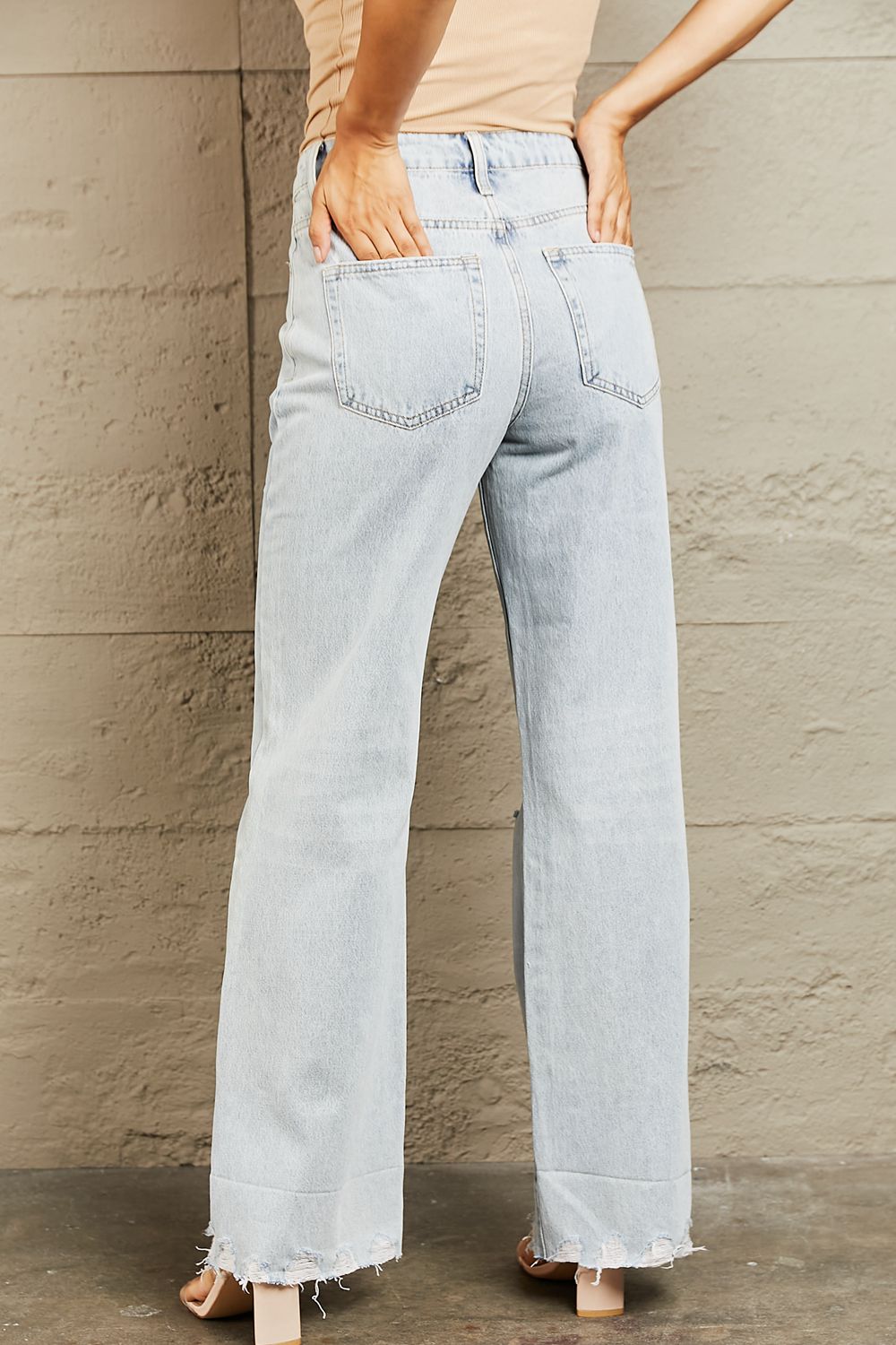 HIGH WAIST FLARE JEANS