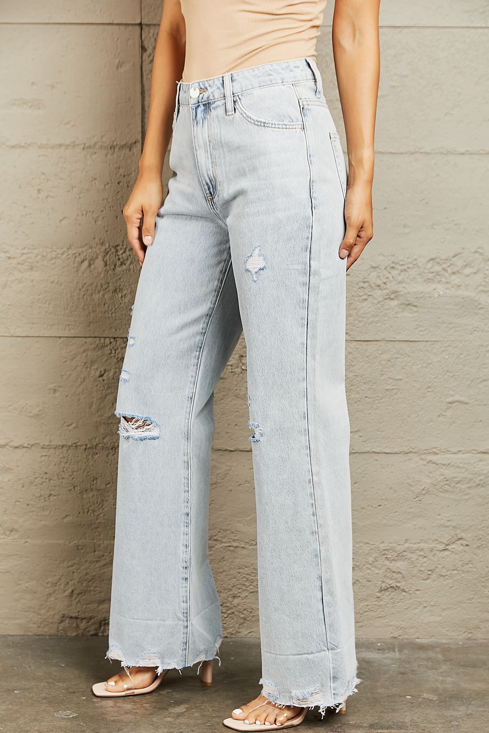 HIGH WAIST FLARE JEANS