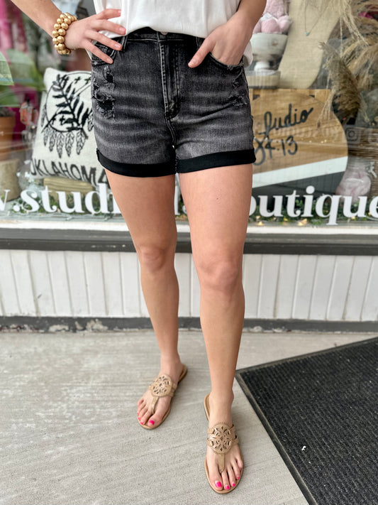 BLACK HIGH RISE ROLLED SHORTS