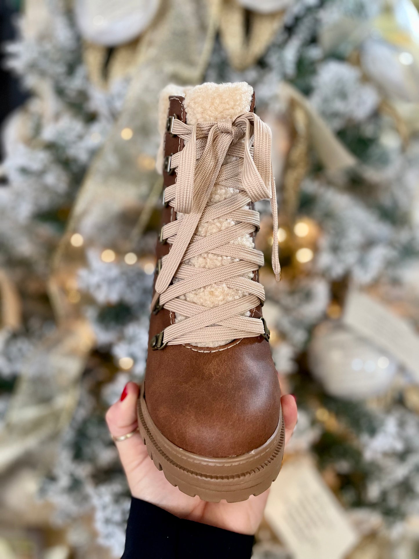 THE HEIDI BOOT